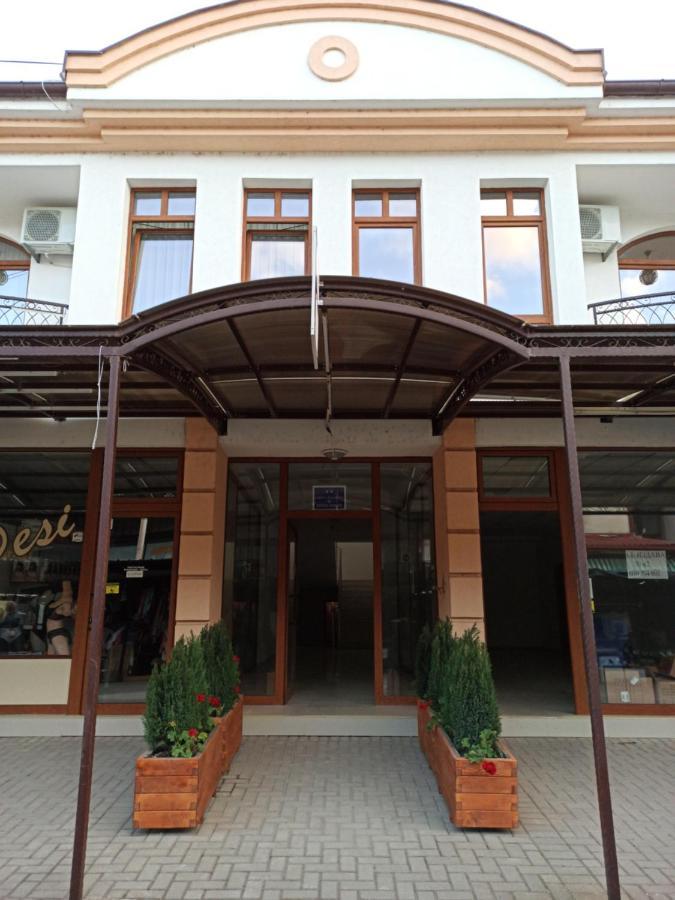Art Blue Apartments Ohrid Buitenkant foto